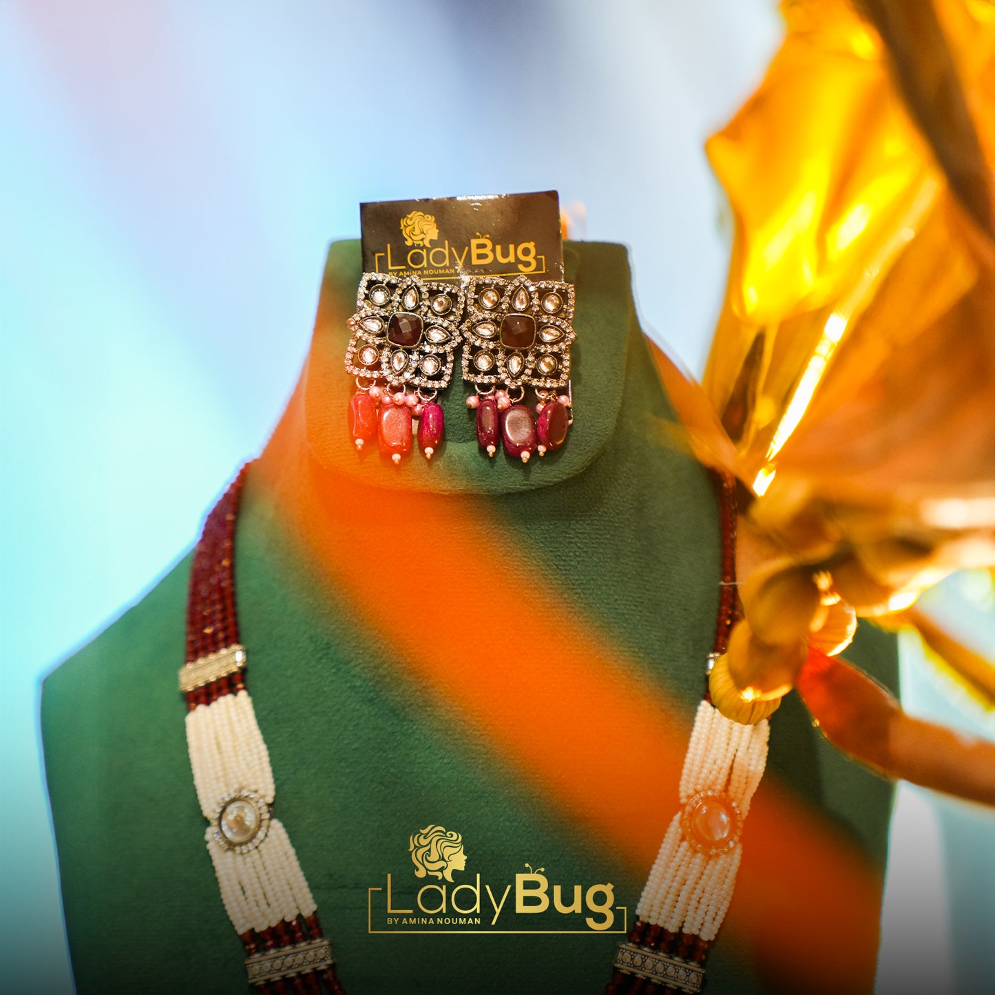 Victorian polish necklace and earrings with ruby color