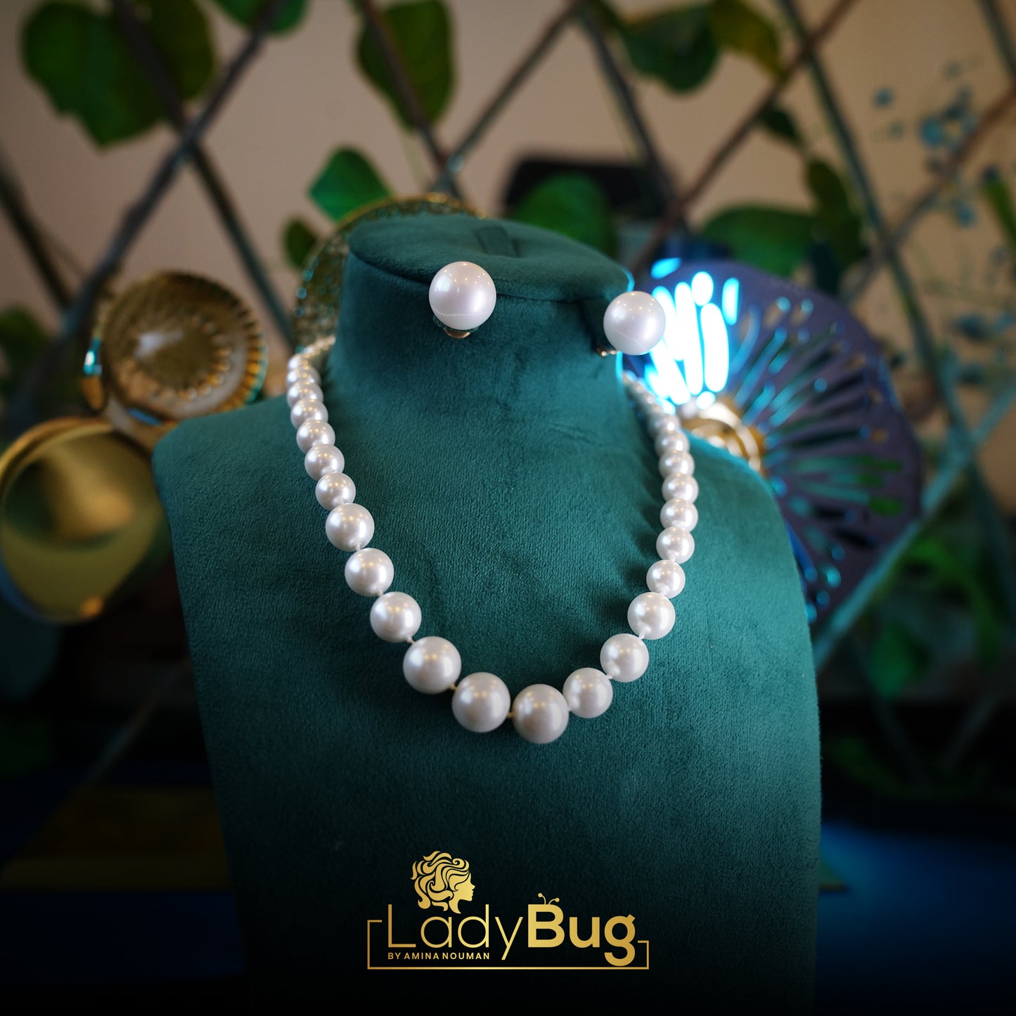 White Pearl Necklace Without Studs
