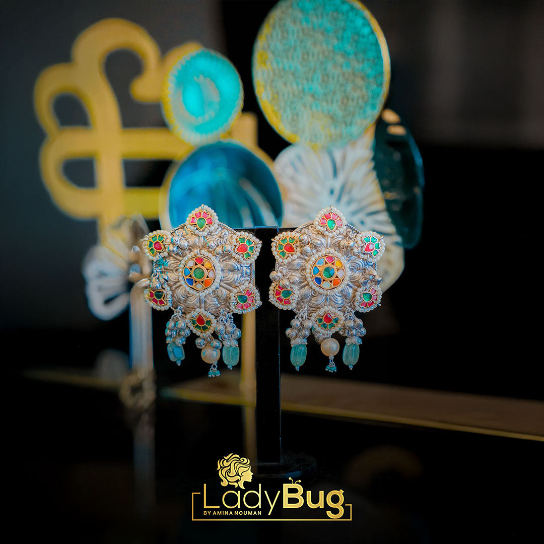 Golden Oversized Bid Studs