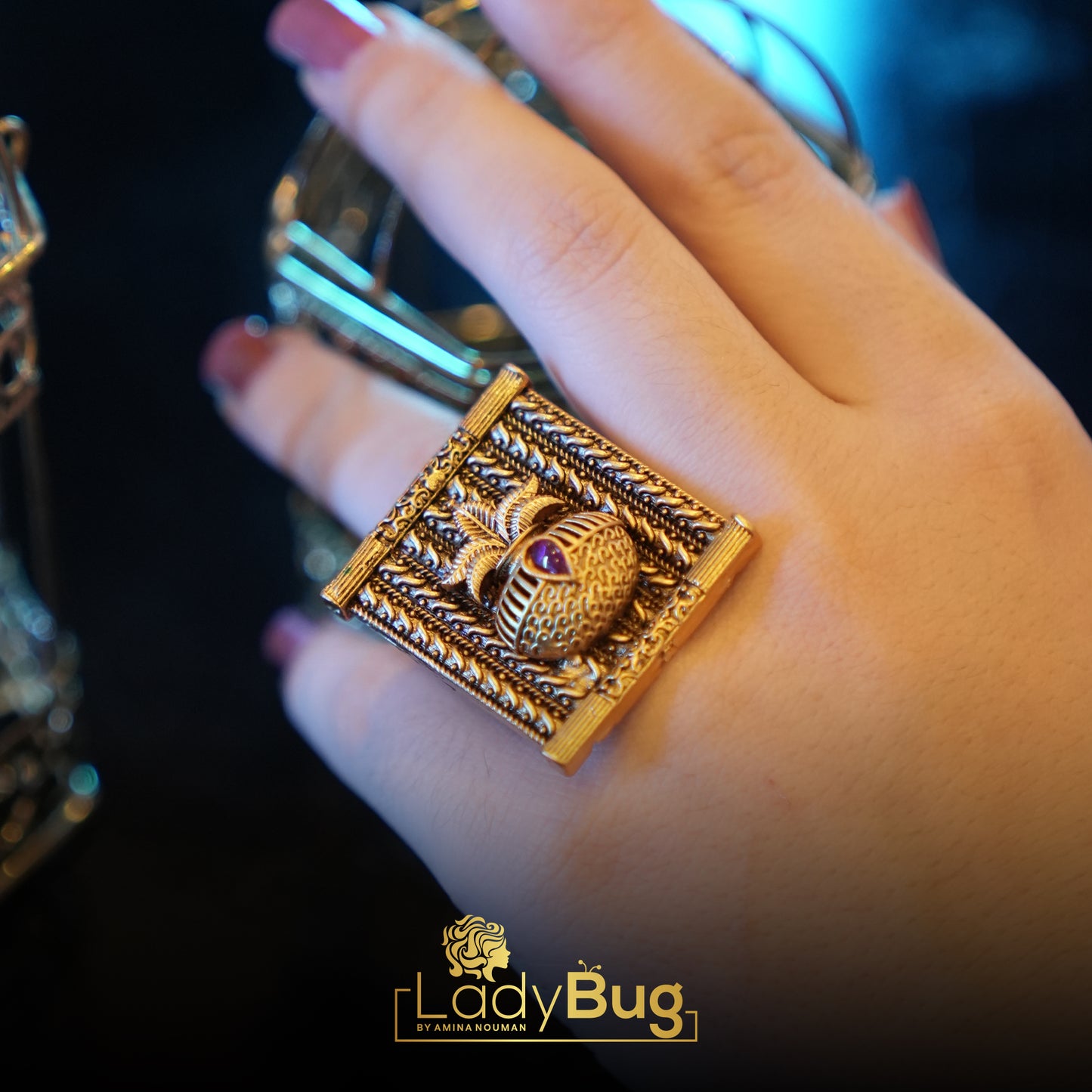 Rajwari ring with ruby stone