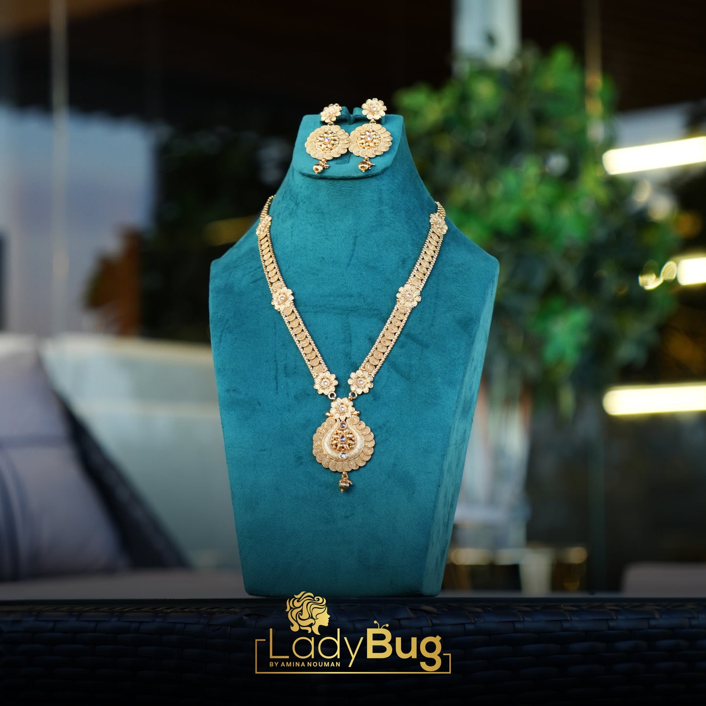 Rajwari Mala with White Stones