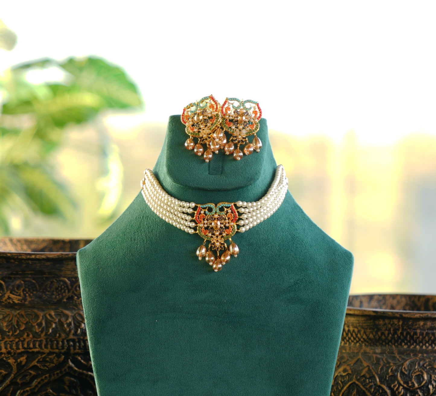Nauratan Choker Set with white pearls and beads