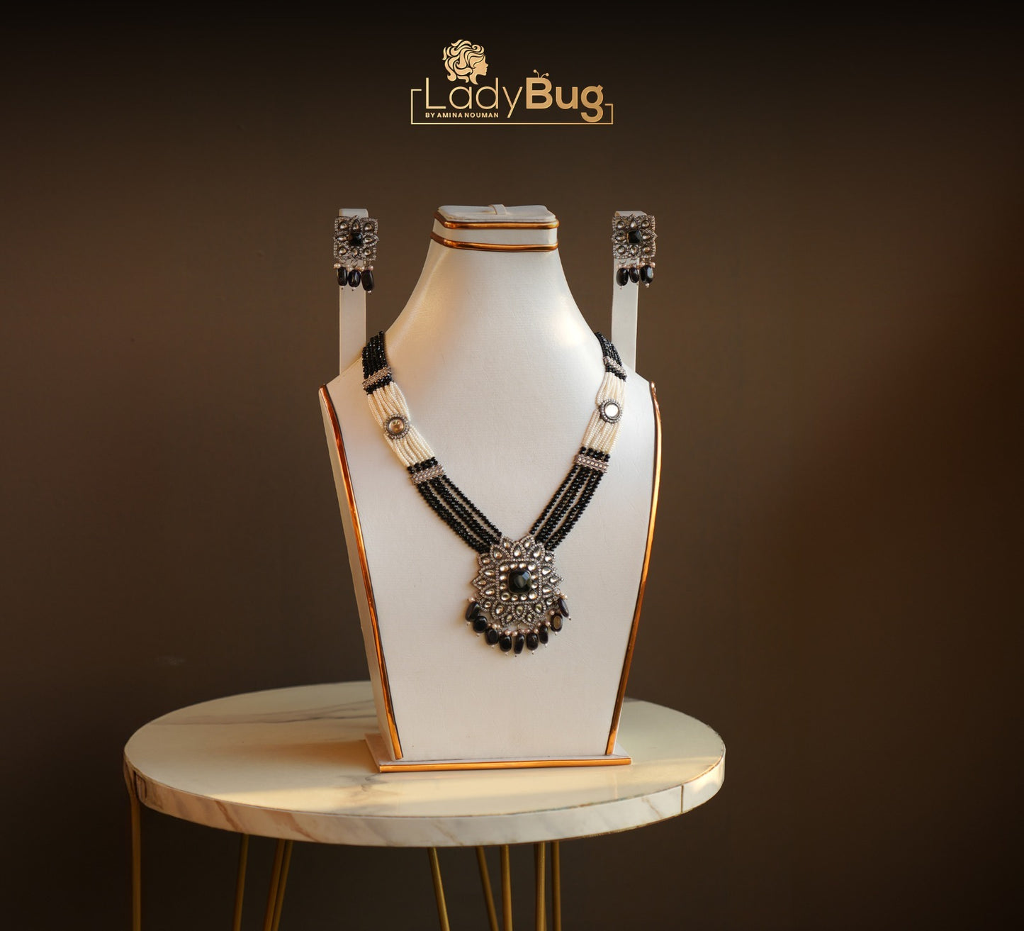 Black Kundan Mala Necklace – Necklace by Ladybug (Photo 2)
