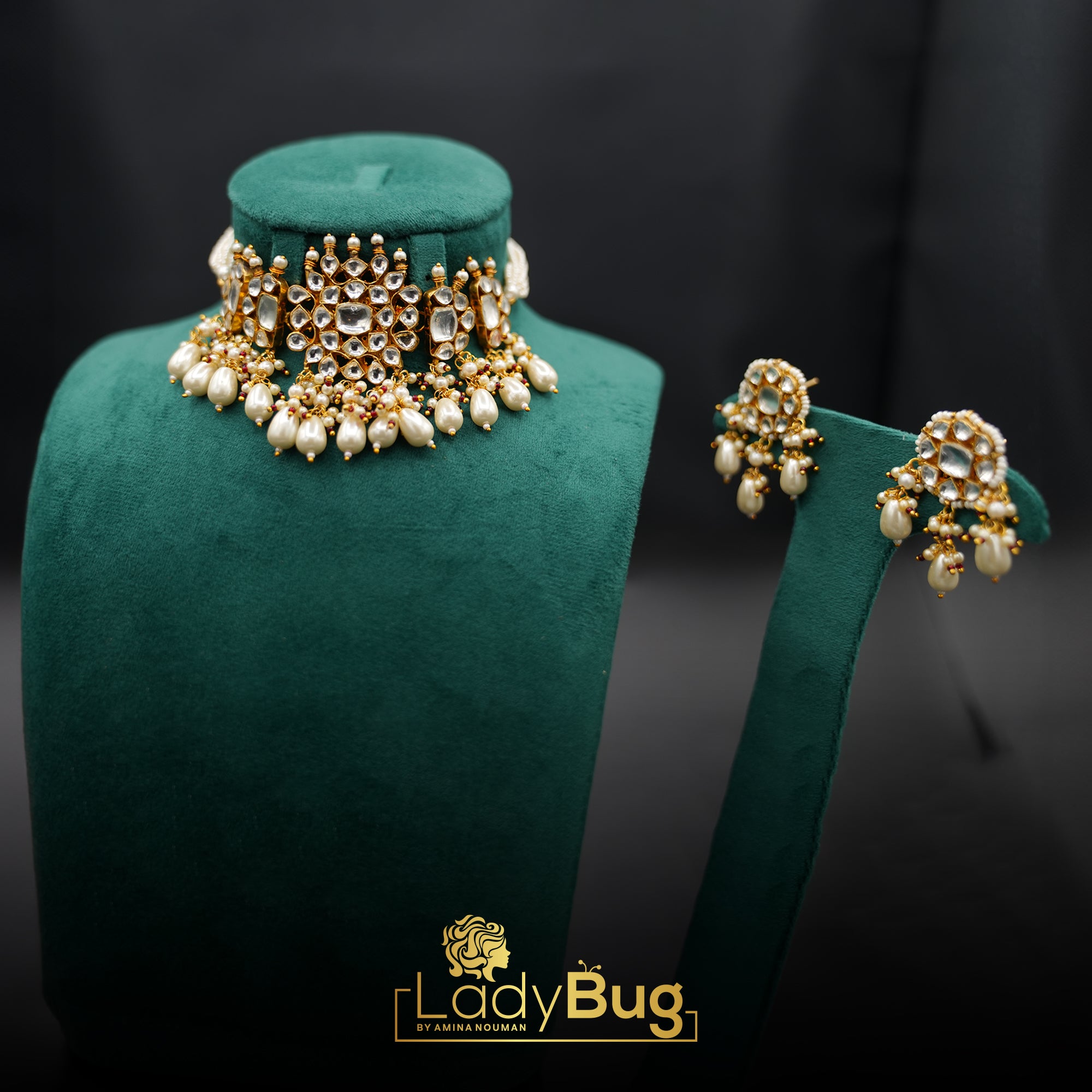 Peachi Kundan Set with Pearls