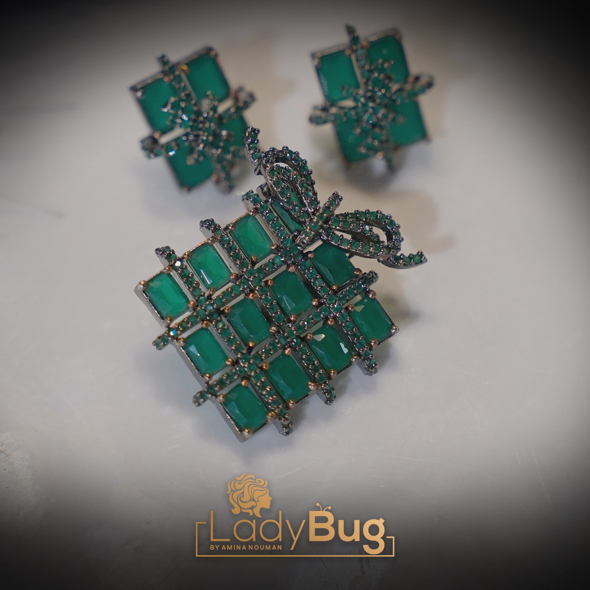 Victorian Polish Pendant Set