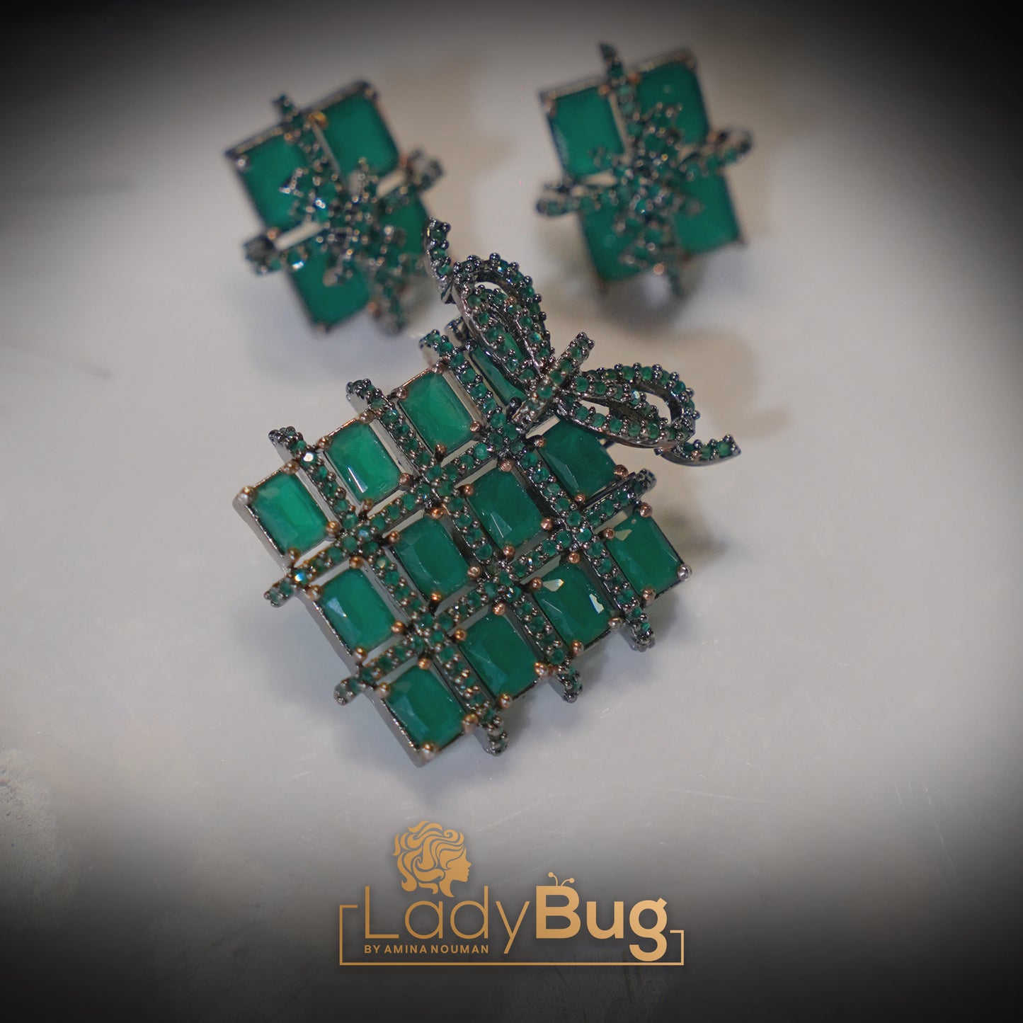 Victorian Polish Pendant Set