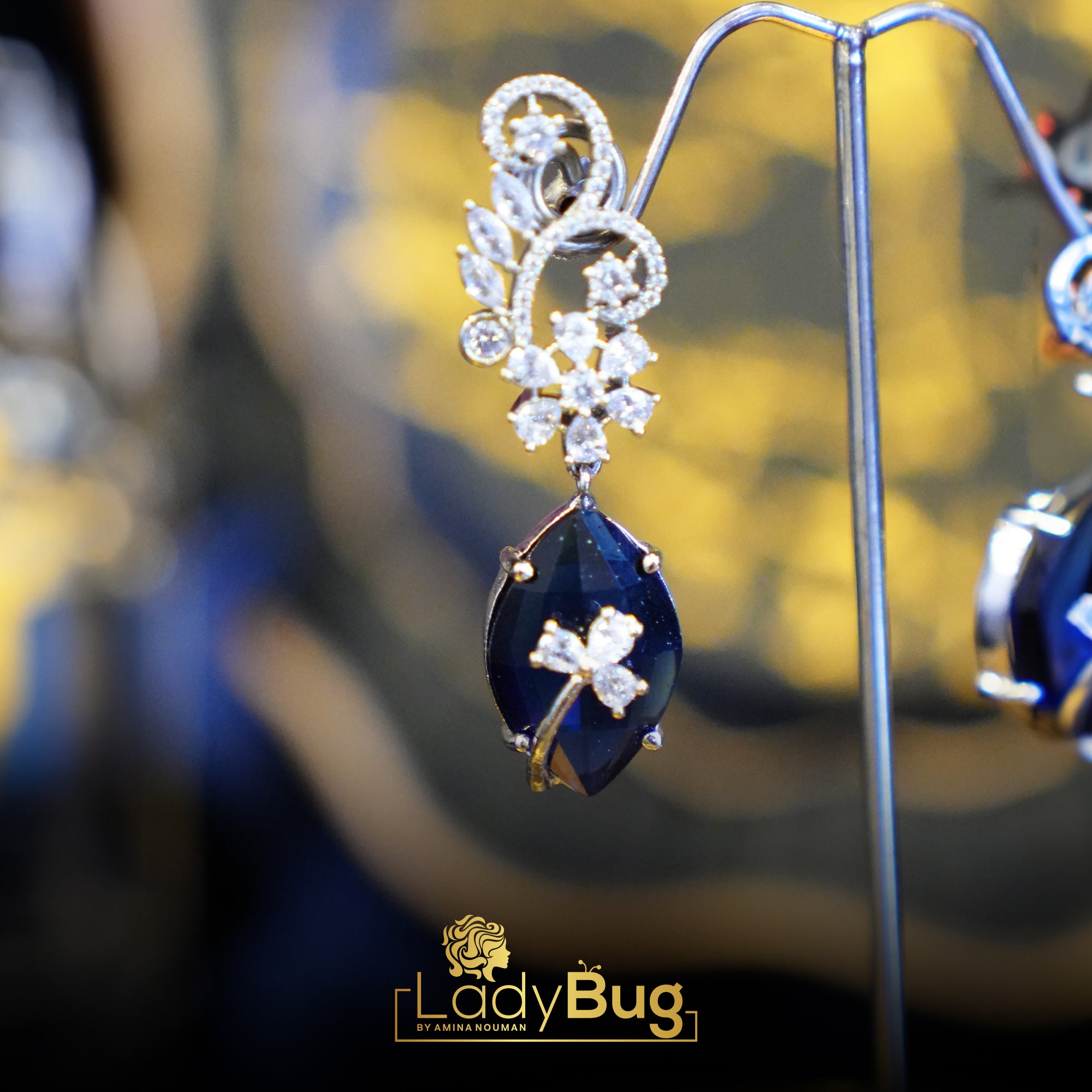 Rhodium-plated Zircon earrings with Sapphire Stone