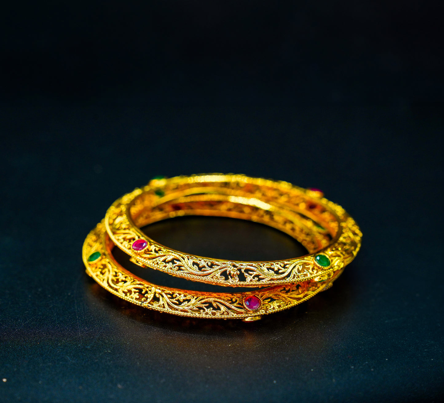 Gold-plated Karas with engraved work