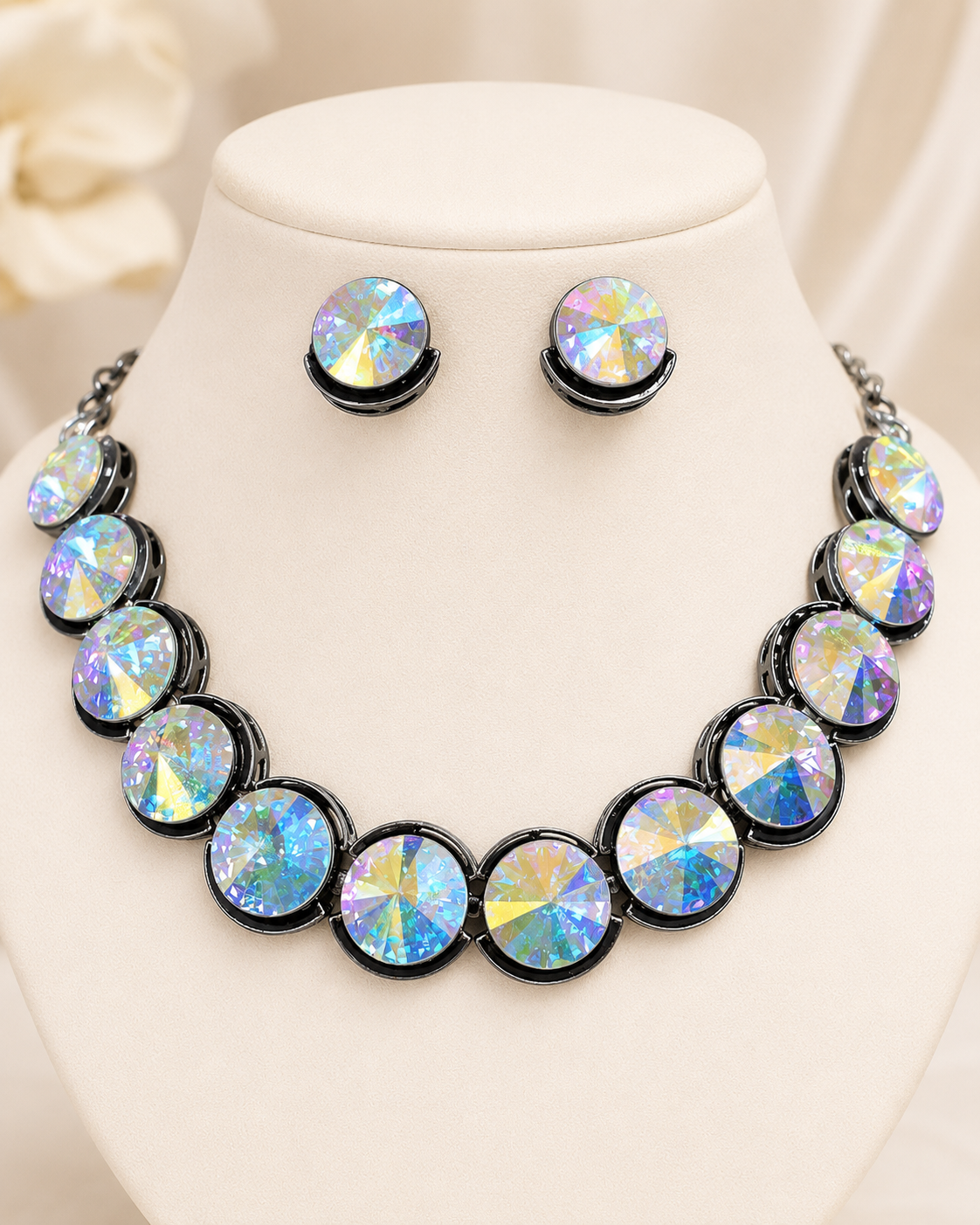 Swar*ski necklace set
