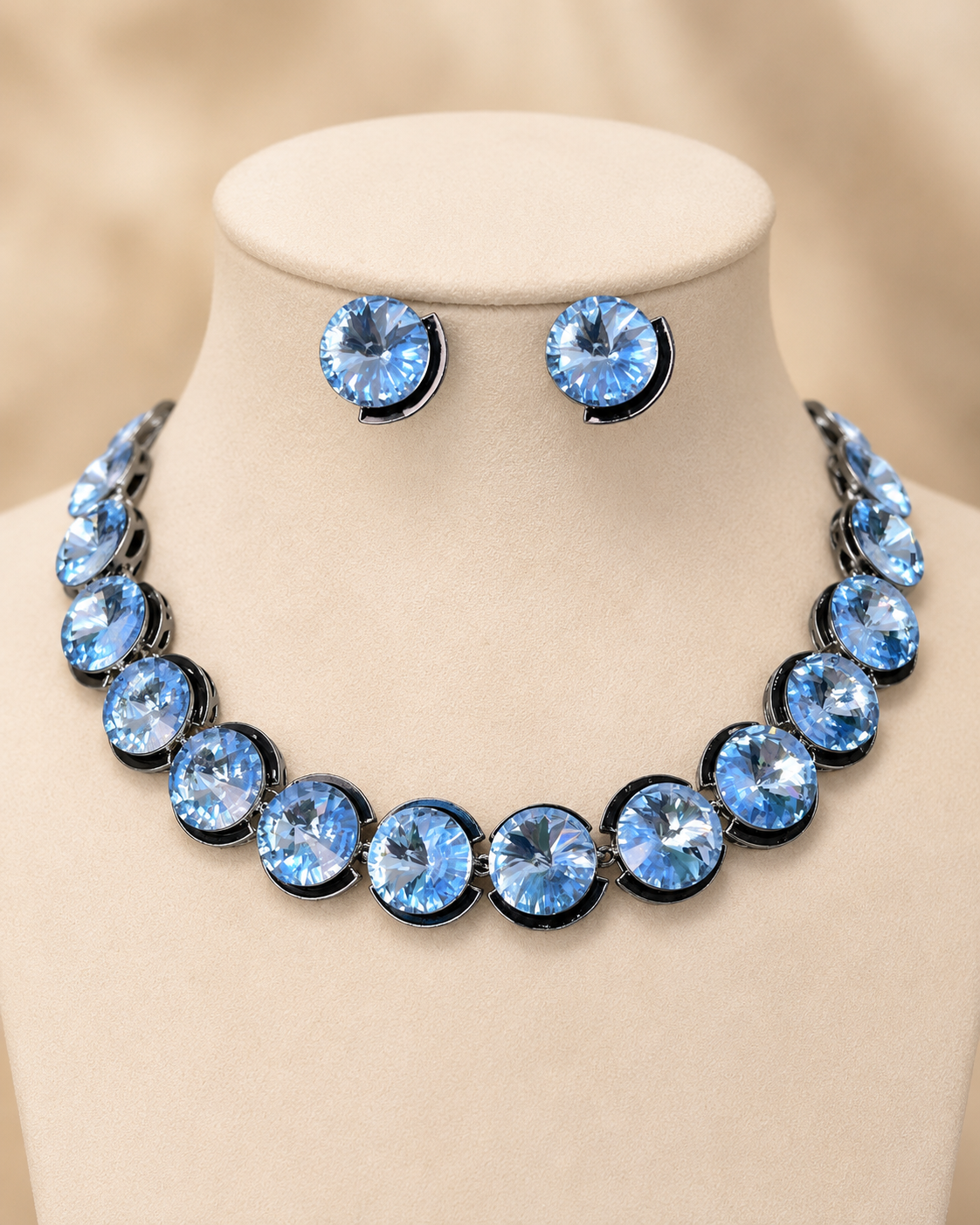 Swar*ski necklace set