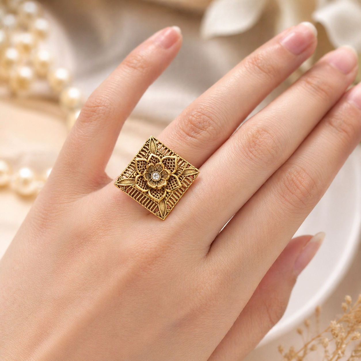 Rajwari Rings with white and ruby stone – Ring by Ladybug
