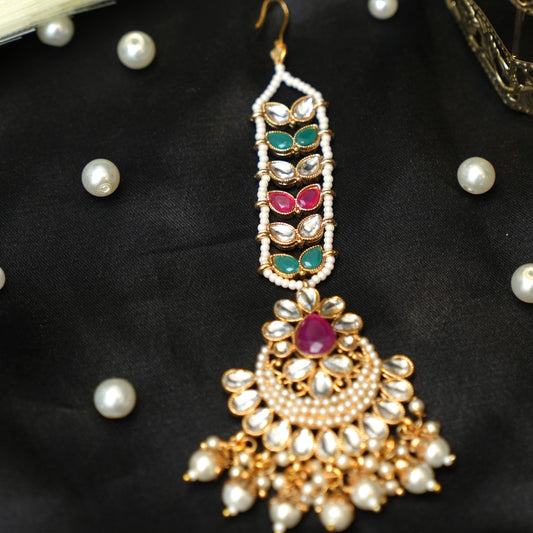 Kundan Bindiya, with Ruby and Emerald Stones