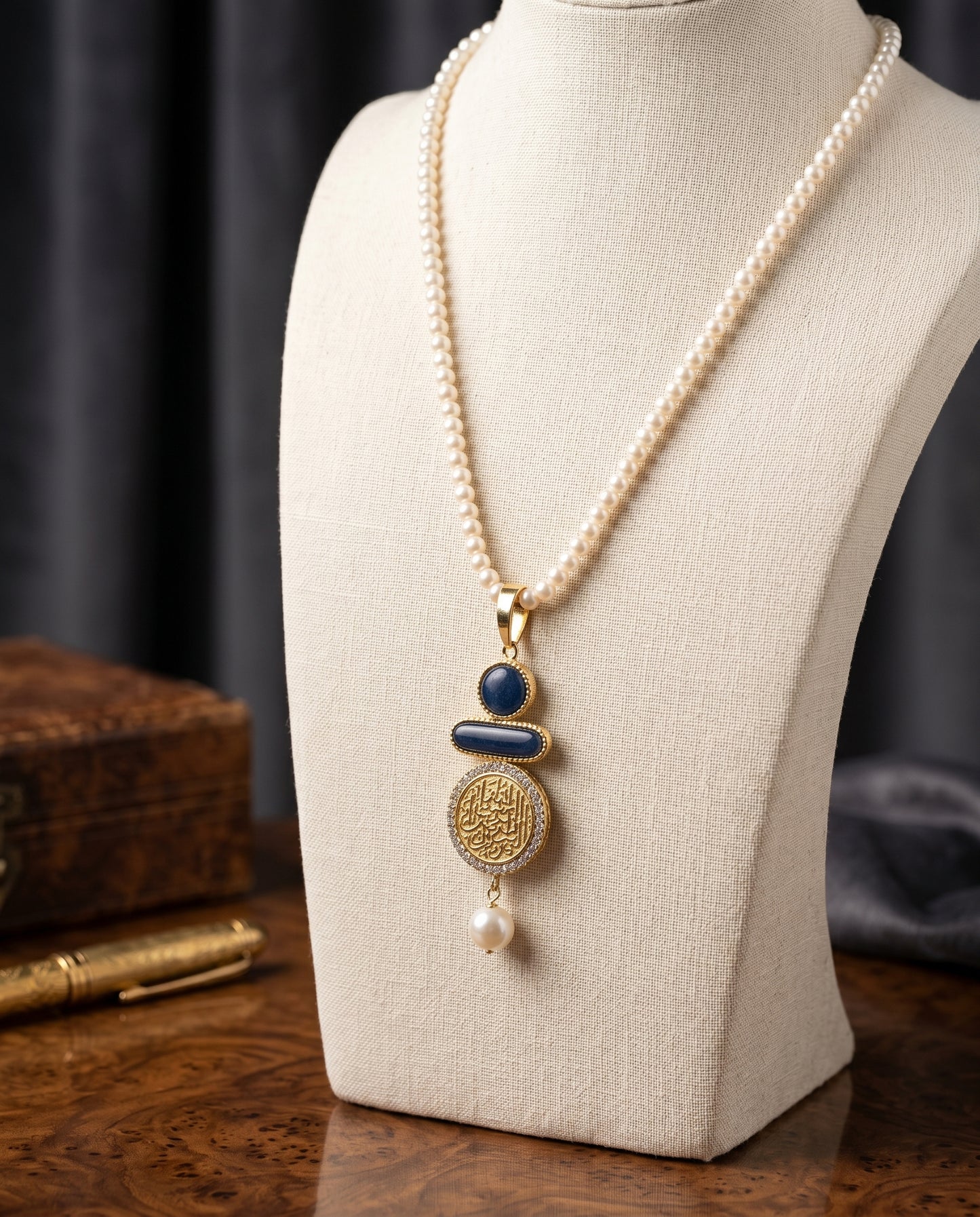 Calligraphy pendant set