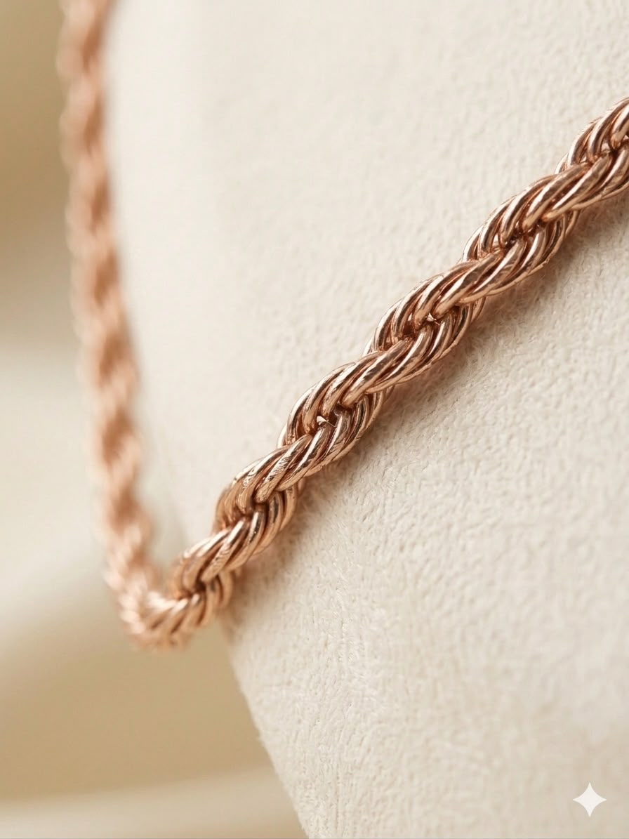 Gold Chain Necklace – Necklace by Ladybug