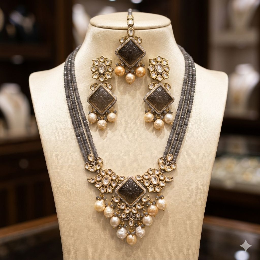 Tyaani Kundan Necklace – Necklace by Ladybug