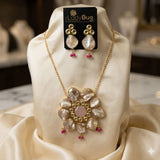 Mother Pearl Mala with Gold